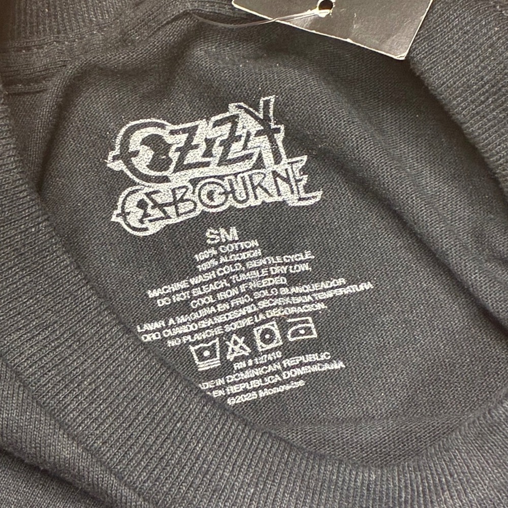 Ozzy Osbourne Middle Finger Graphic Black T-Shirt Men's Size S - Picture 6 of 6